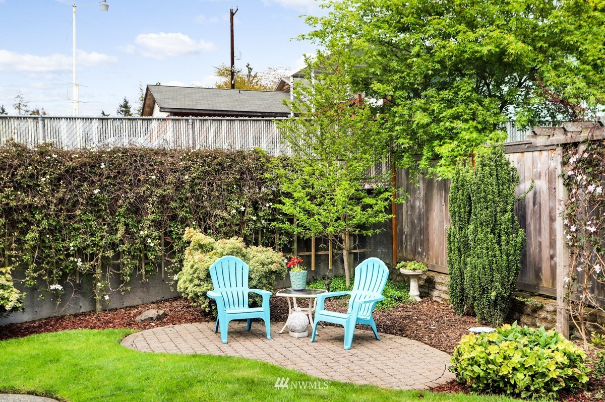 Property Photo:  4715 47th Avenue SW  WA 98116 