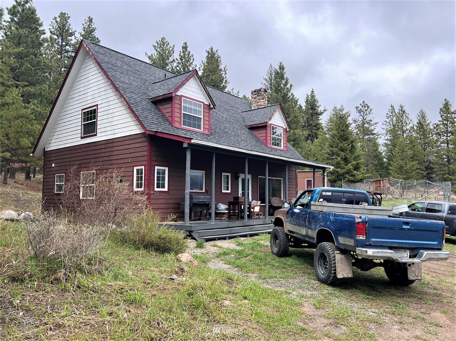 Property Photo:  144 Roy Road  WA 99166 