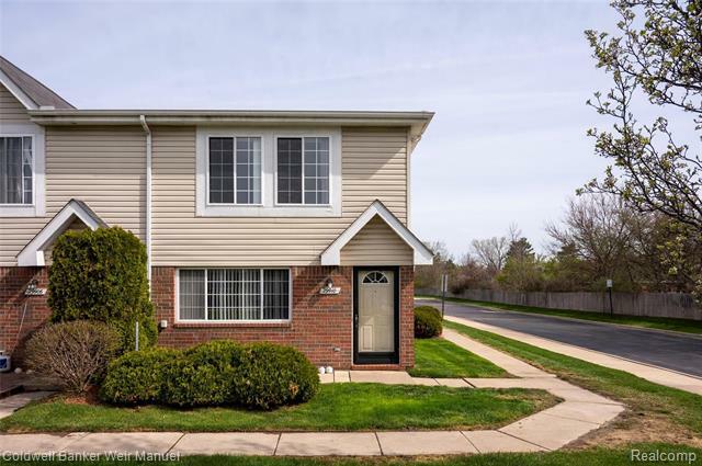 Property Photo:  29910 Donna Lane  MI 48047 