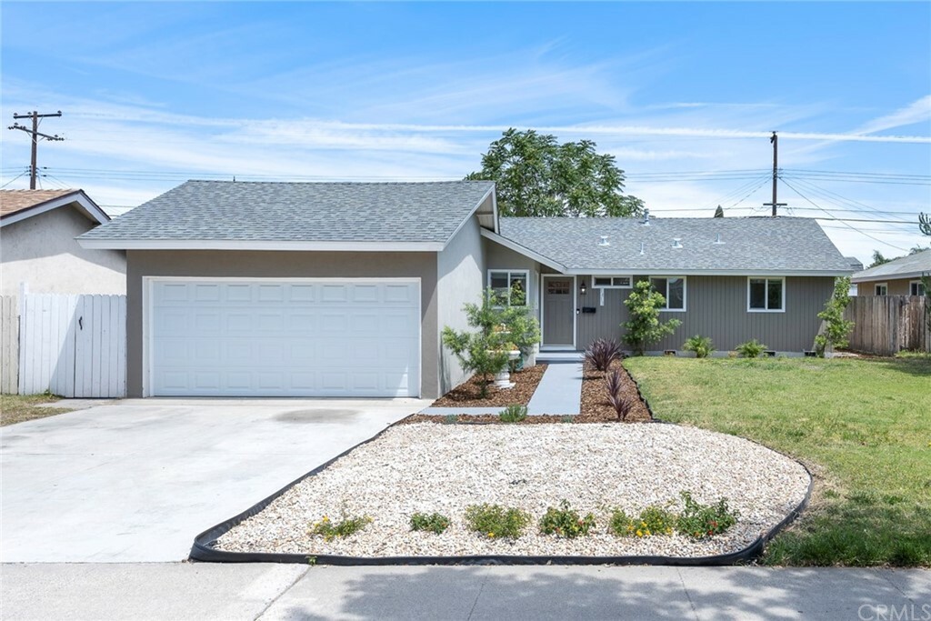 Property Photo:  1413 W Gage Avenue  CA 92833 