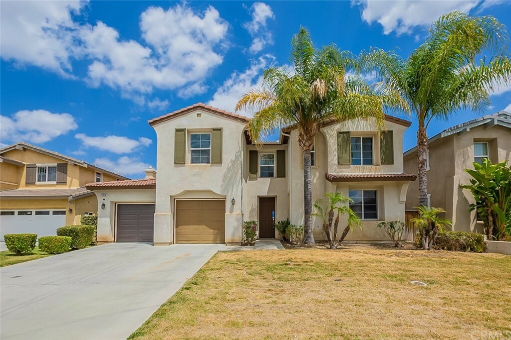 Property Photo:  27570 Lafayette Way  CA 92555 