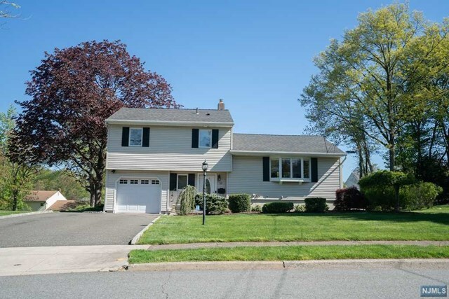 Property Photo:  13 Fenner Place  NJ 07470 