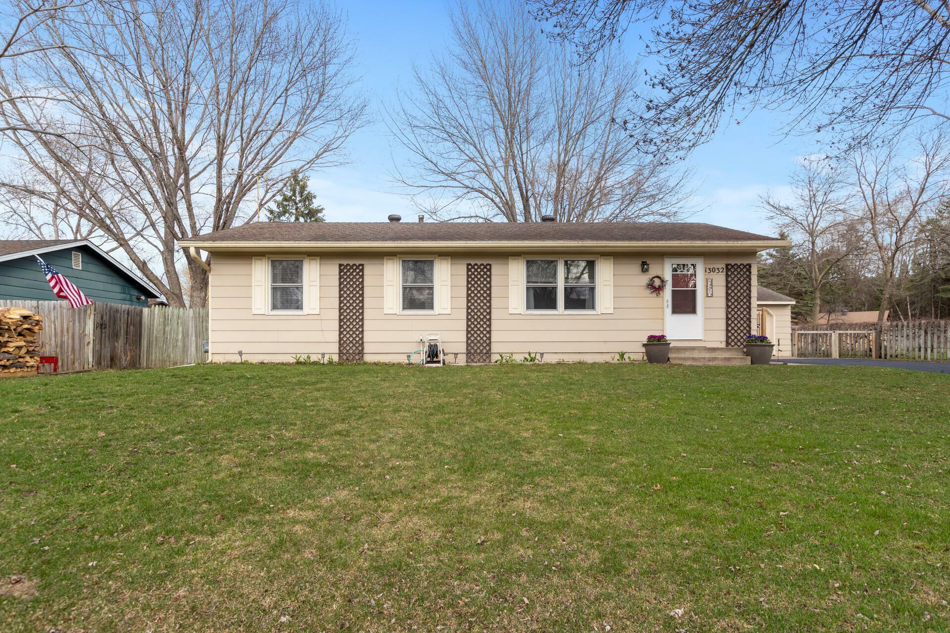 Property Photo:  13032 Union Terrace Lane N  MN 55316 