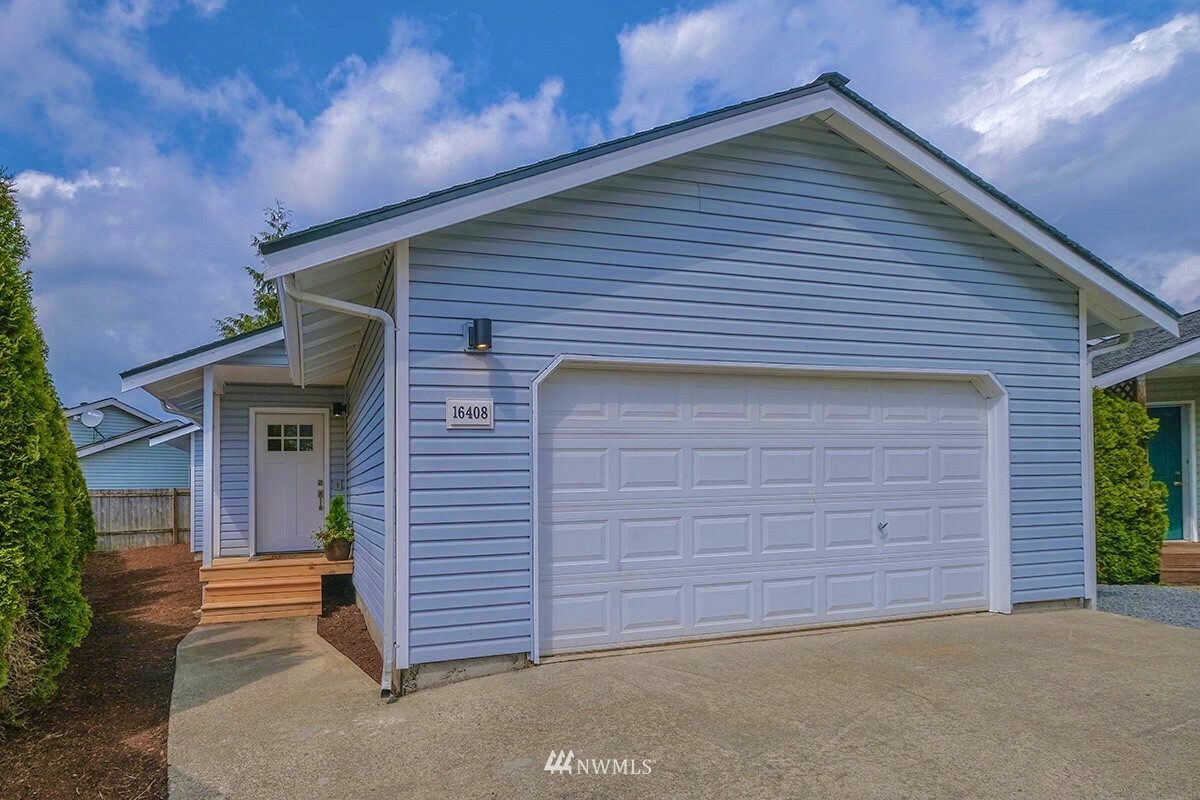 Property Photo: 16408 42nd Avenue NE WA 98223