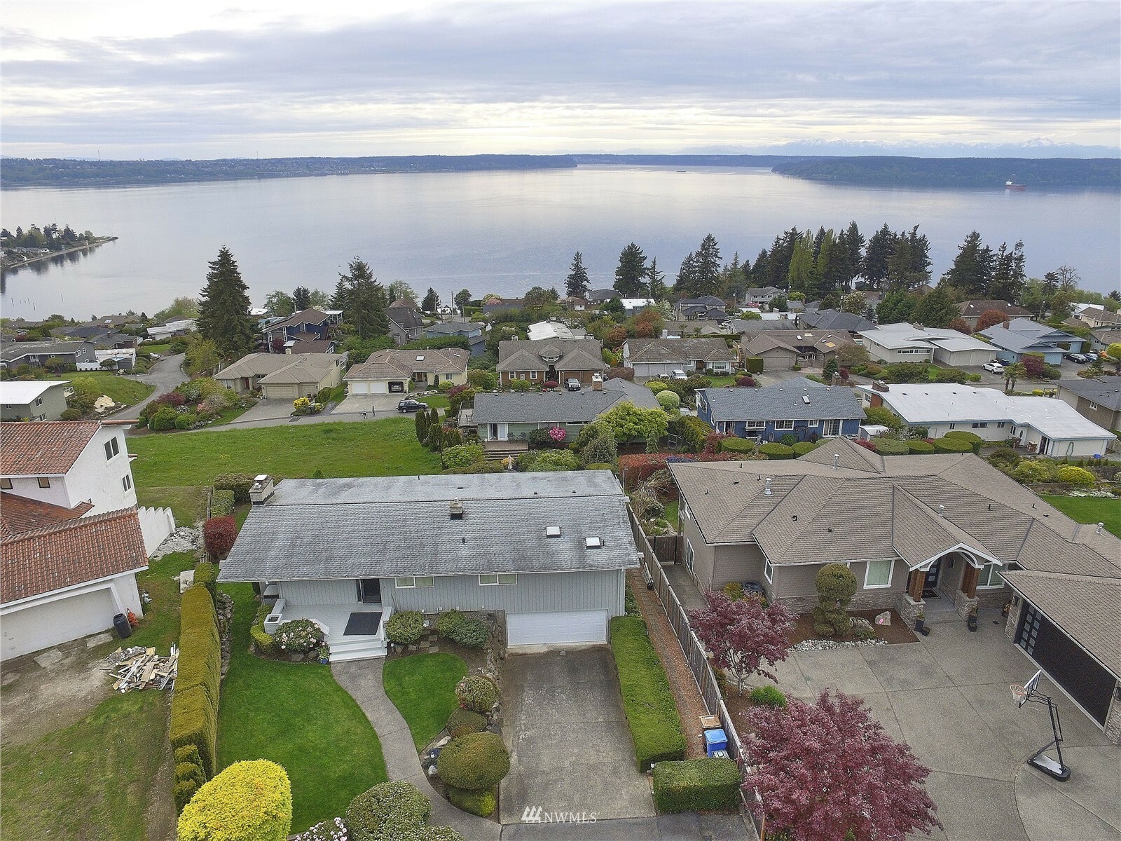 Property Photo:  6110 Panaroma Drive NE  WA 98422 