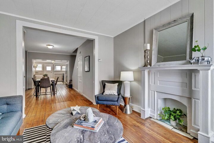 4547 Baker Street  Philadelphia PA 19127 photo