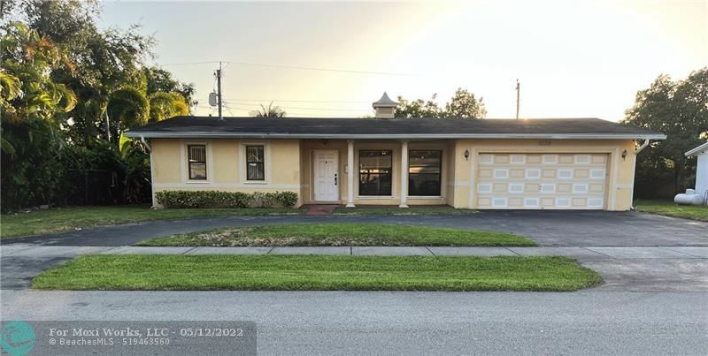 Property Photo: 2211 NW 30th Ave FL 33311