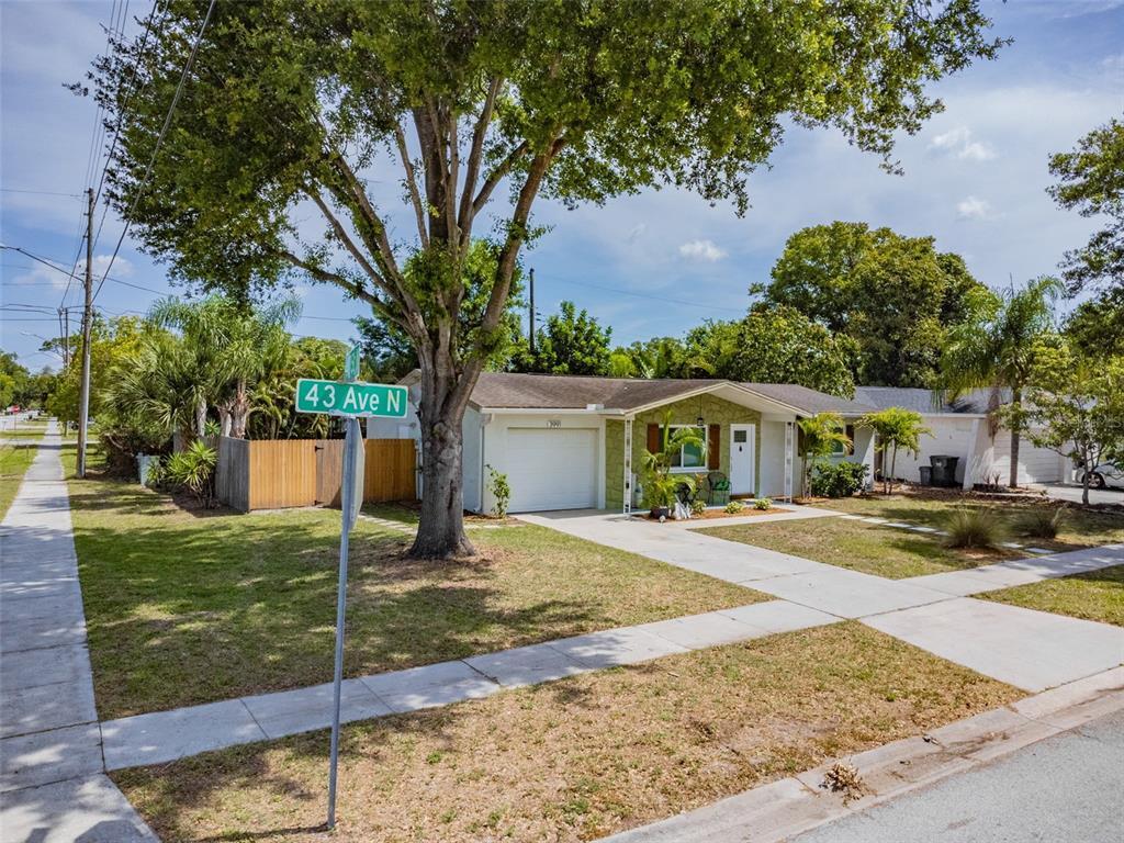 Property Photo: 3991 43rd Ave N FL 33714