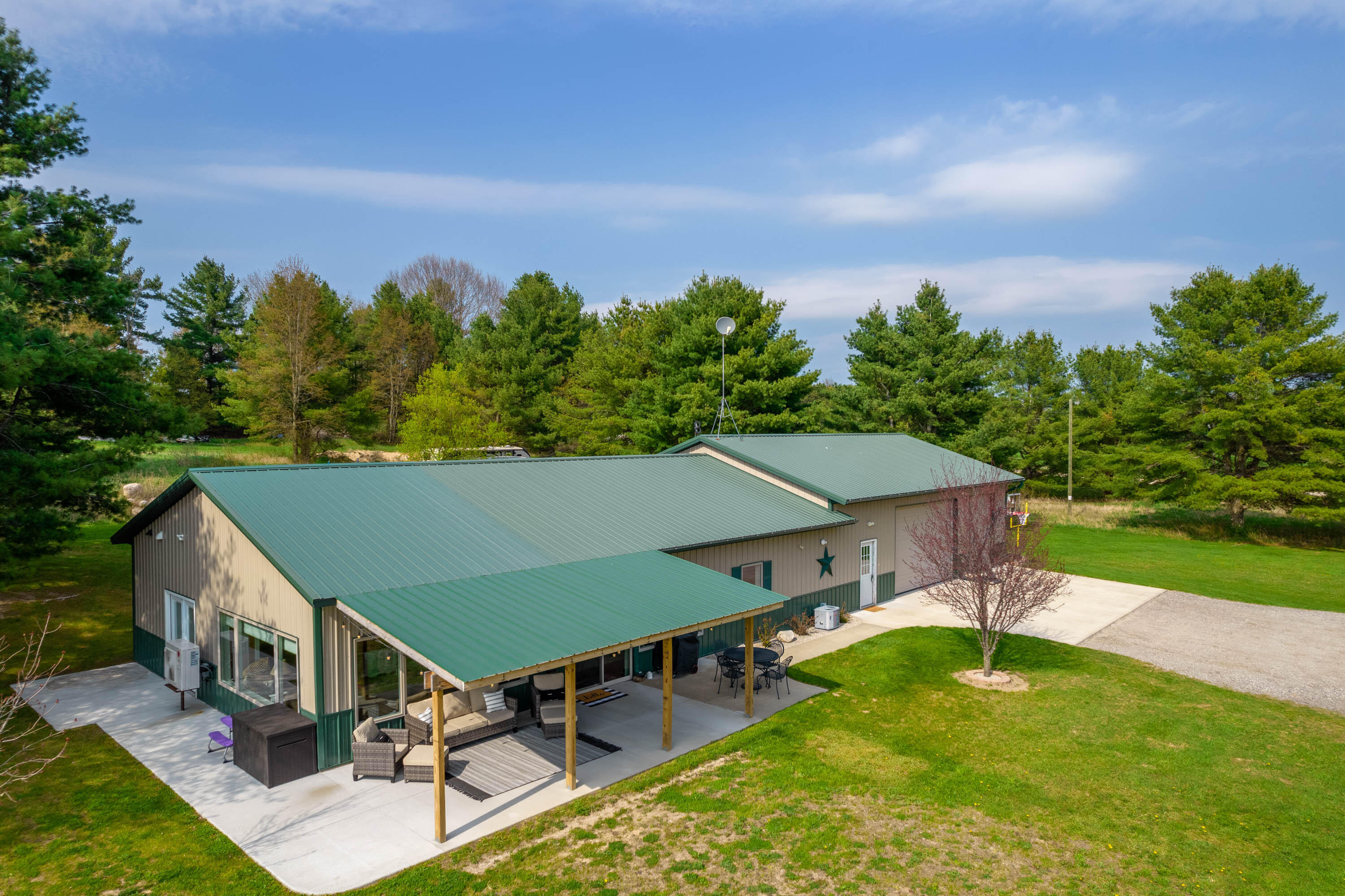 Property Photo: 10933 55th Avenue MI 49332