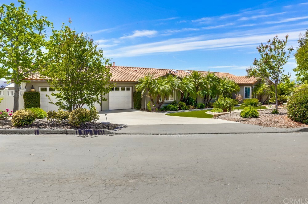 Property Photo:  2239 Crest Hill Lane  CA 92028 