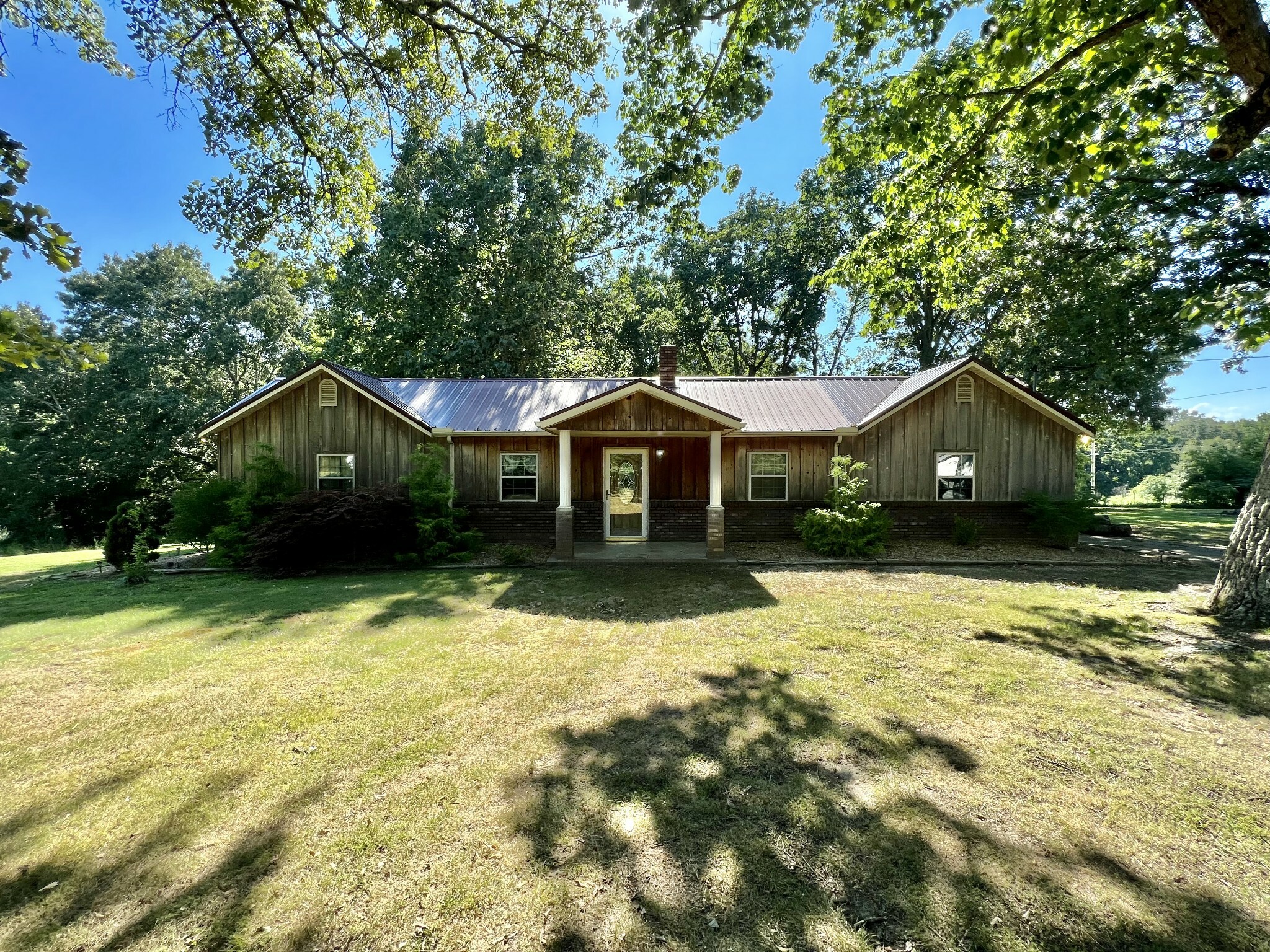 Property Photo:  5 Smith Rd  TN 38464 