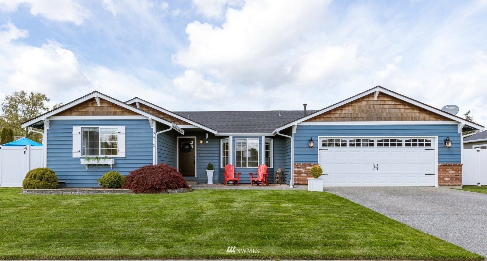 Property Photo:  3916 I Avenue  WA 98221 