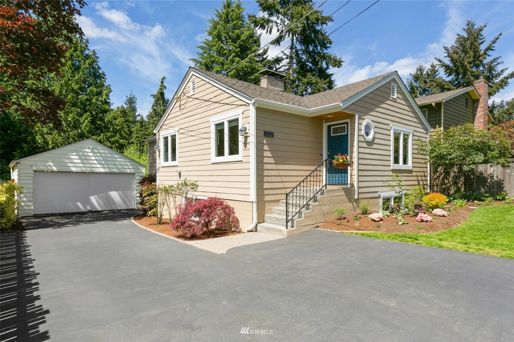 Property Photo:  2321 NE 127th Street  WA 98125 