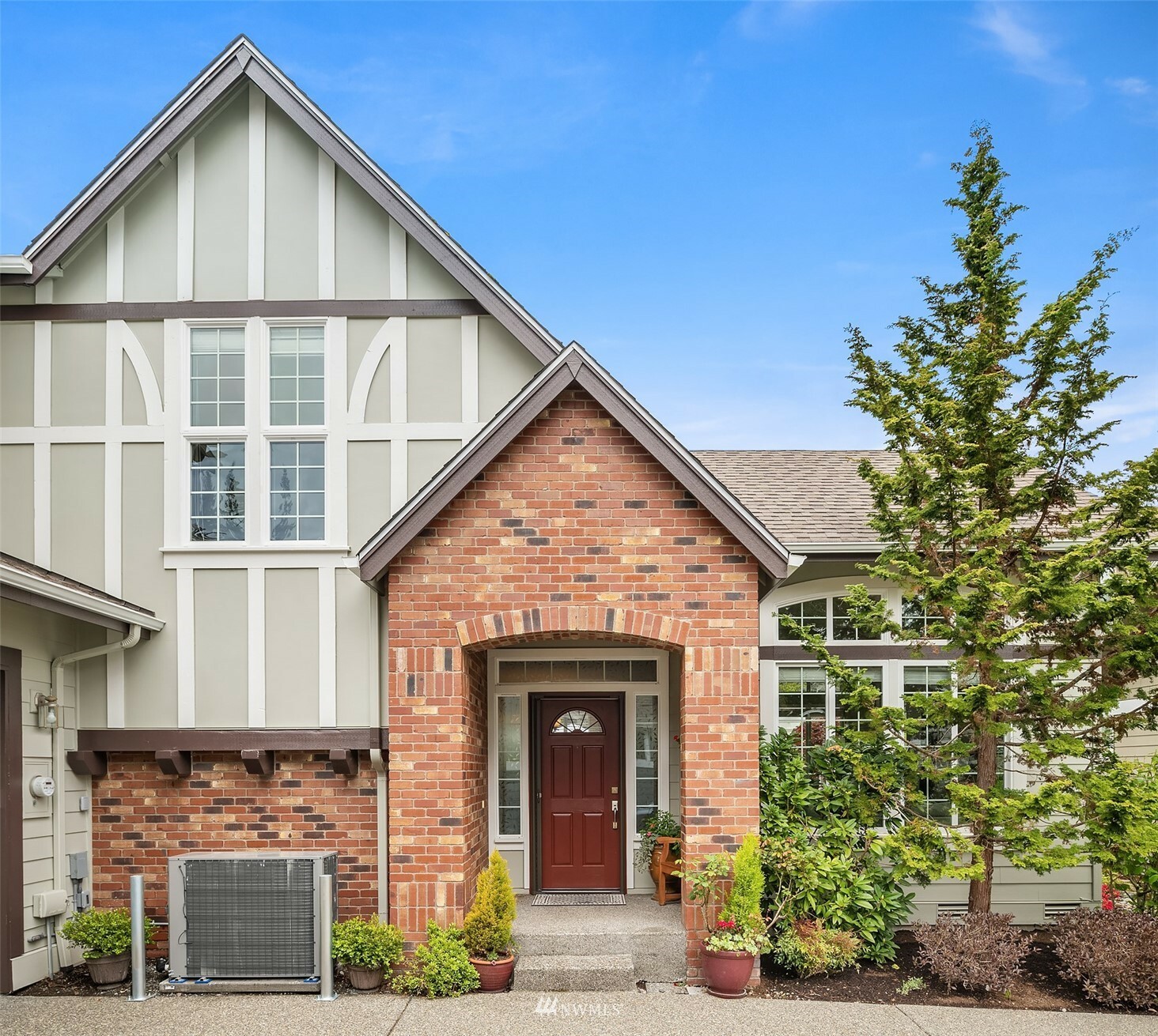 Property Photo: 23632 NE Twinberry Way WA 98053