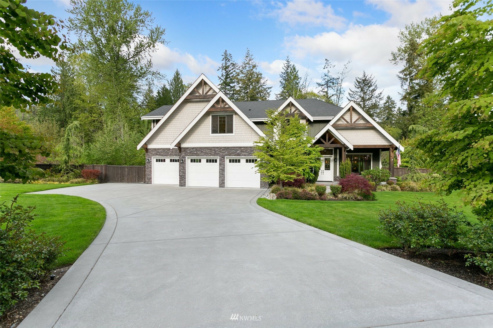 Property Photo: 22340 NE 65th Place WA 98053