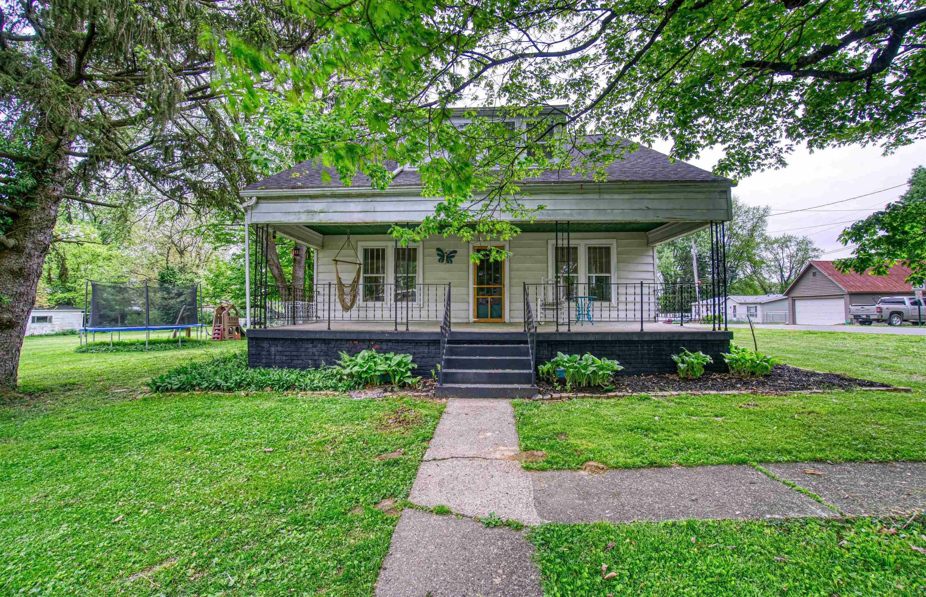 Property Photo:  601 E Clark Street  IN 47665 