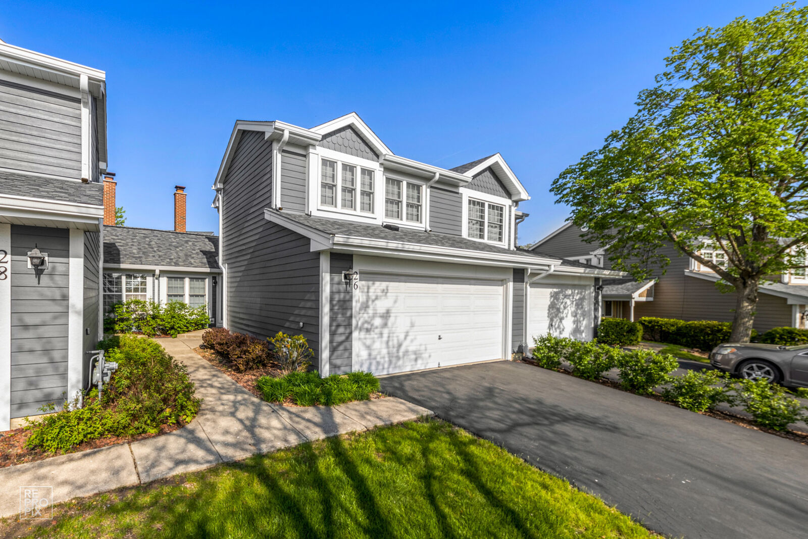 Property Photo:  26 Sarah'S Grove Lane  IL 60193 