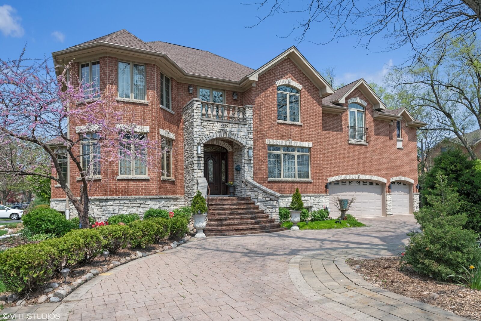 Property Photo:  2730 Mayfield Drive  IL 60068 