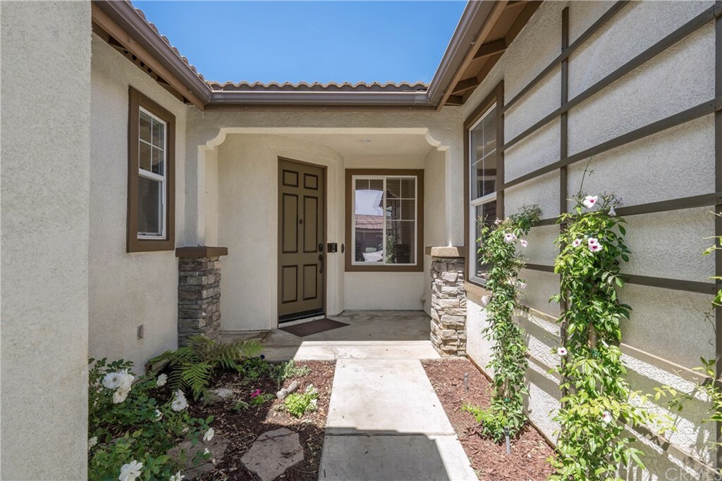 Property Photo:  36127 Pansy Street  CA 92596 