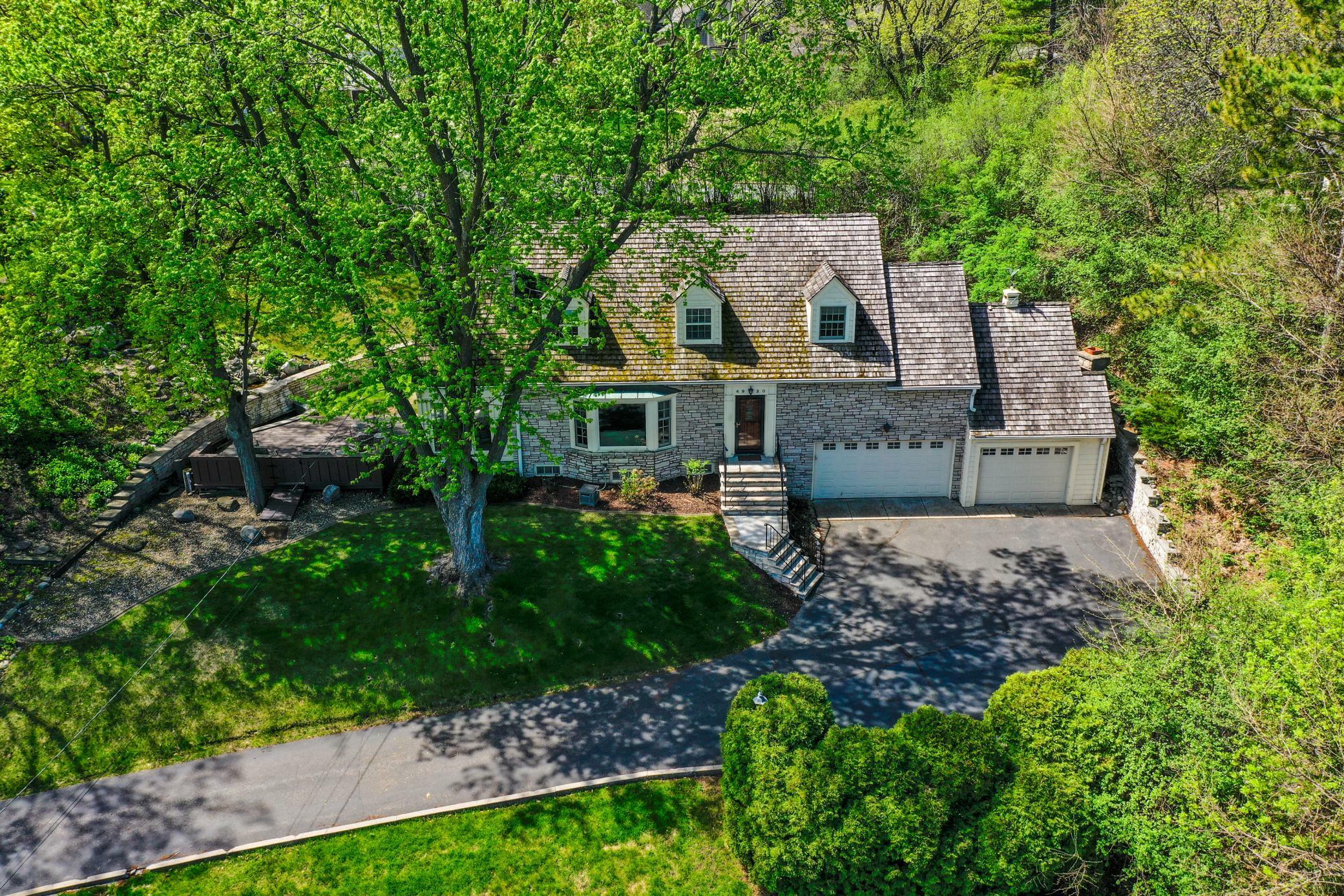 4920 E Sunnyslope Road  Edina MN 55424 photo