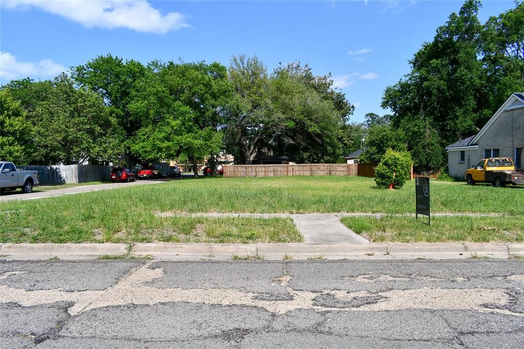Property Photo:  144 Fore Street  TX 75482 