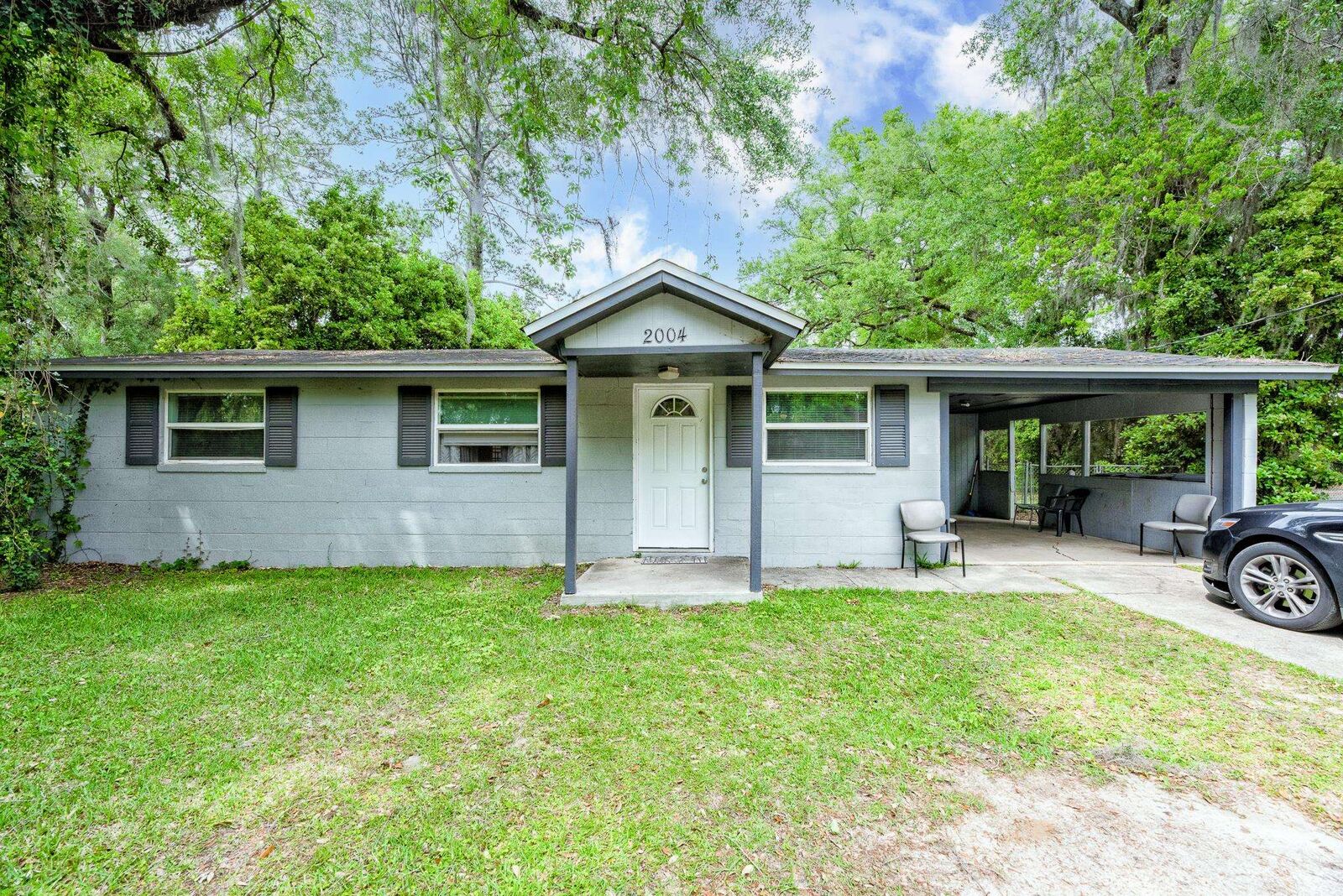 Property Photo: 2004 Woodstock Lane FL 32303