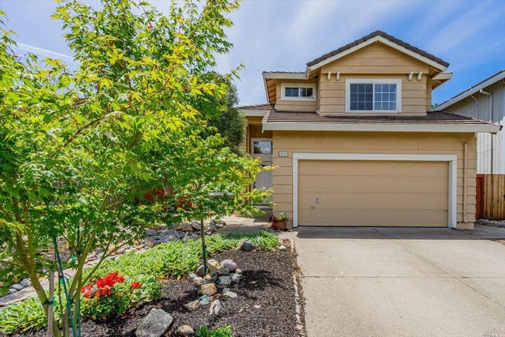 8525 Planetree Drive  Windsor CA 95492 photo