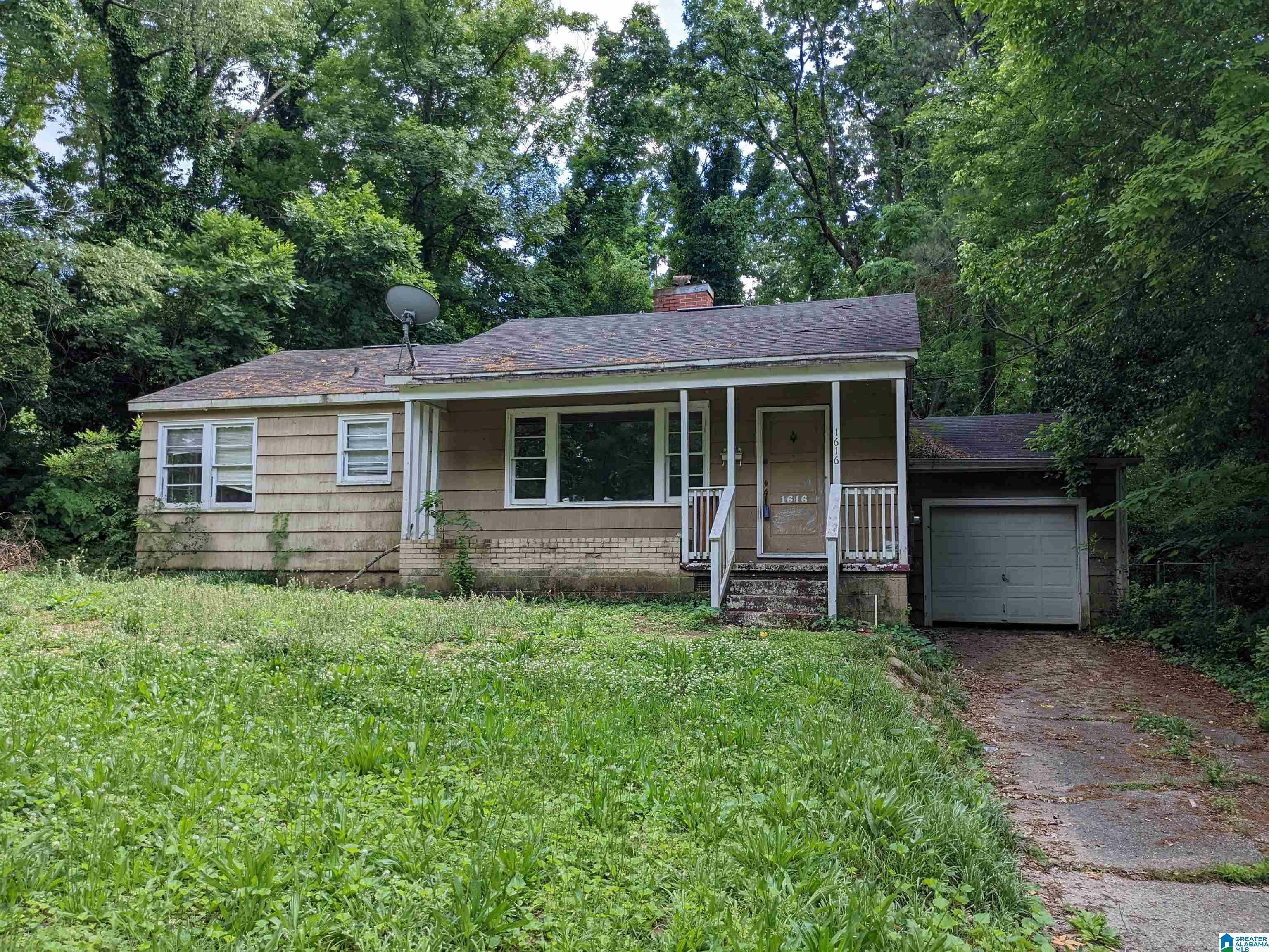 Property Photo:  1616 Marguerite Avenue  AL 36207 