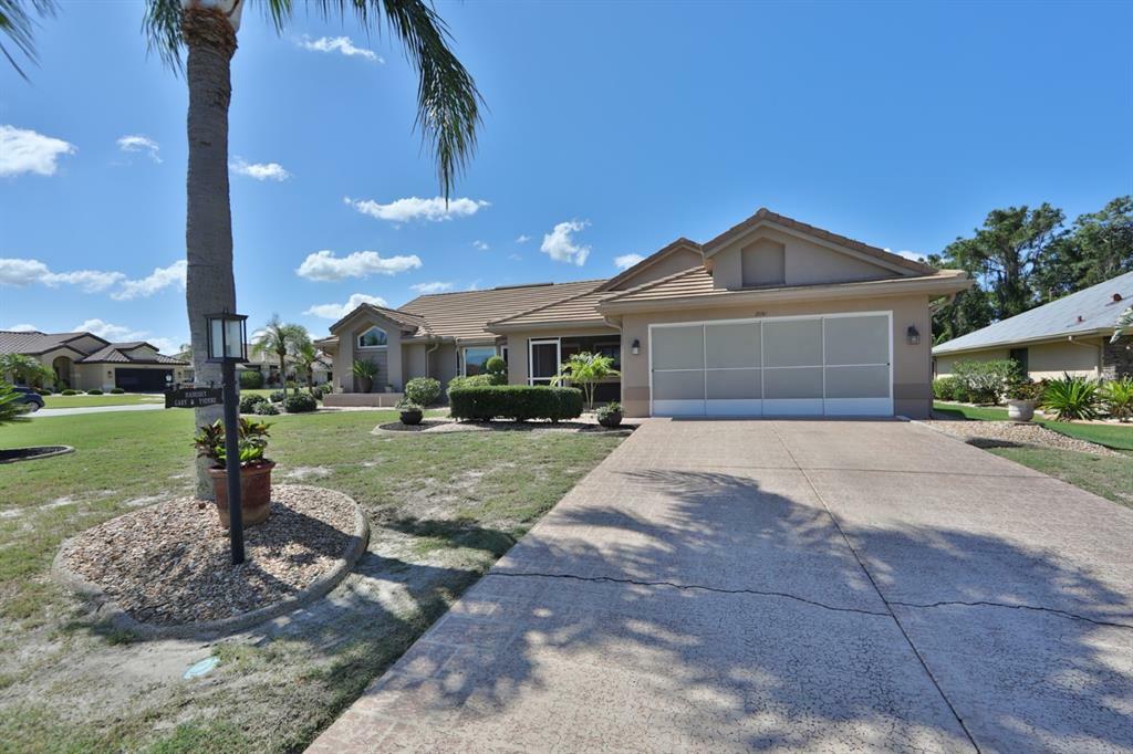 Property Photo:  2061 Berry Roberts Drive  FL 33573 