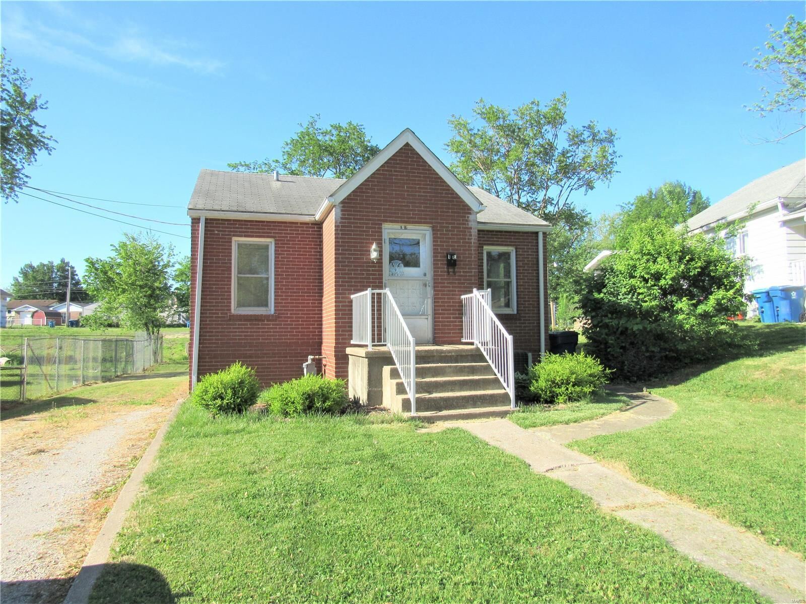 Property Photo:  1 E Delmar Avenue  IL 62002 