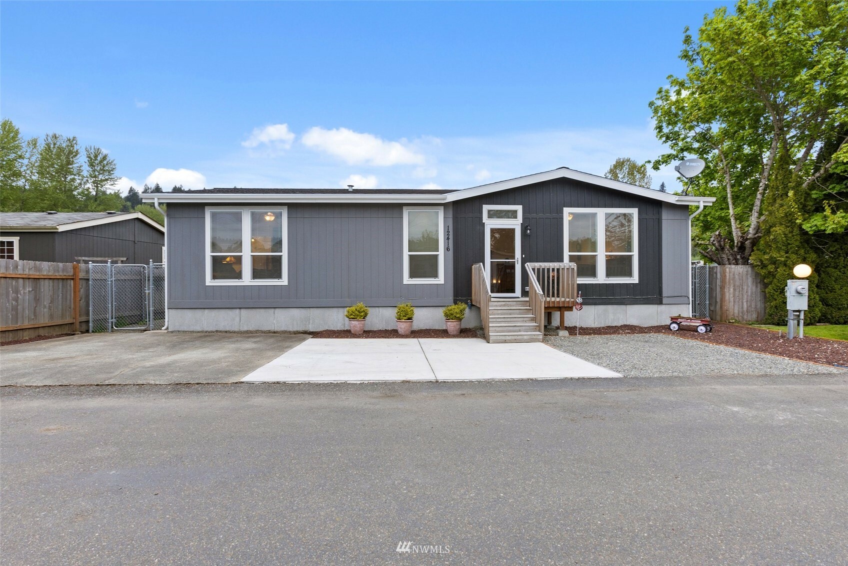 Property Photo:  12416 143rd Avenue E  WA 98374 