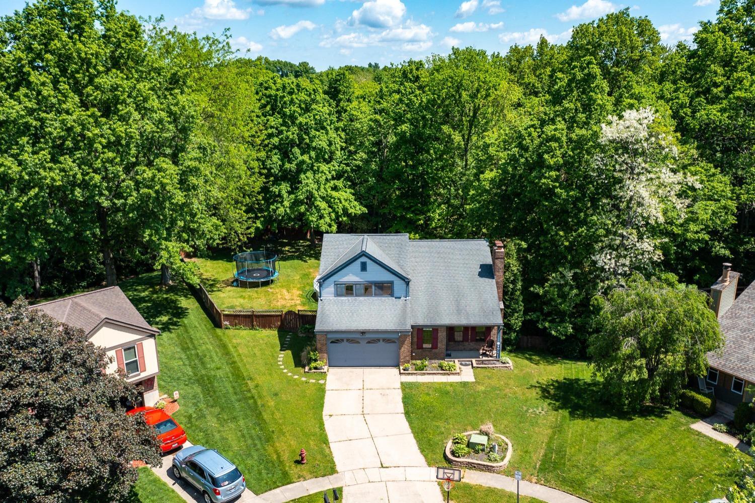 Property Photo: 1212 Forest Run Dr OH 45103