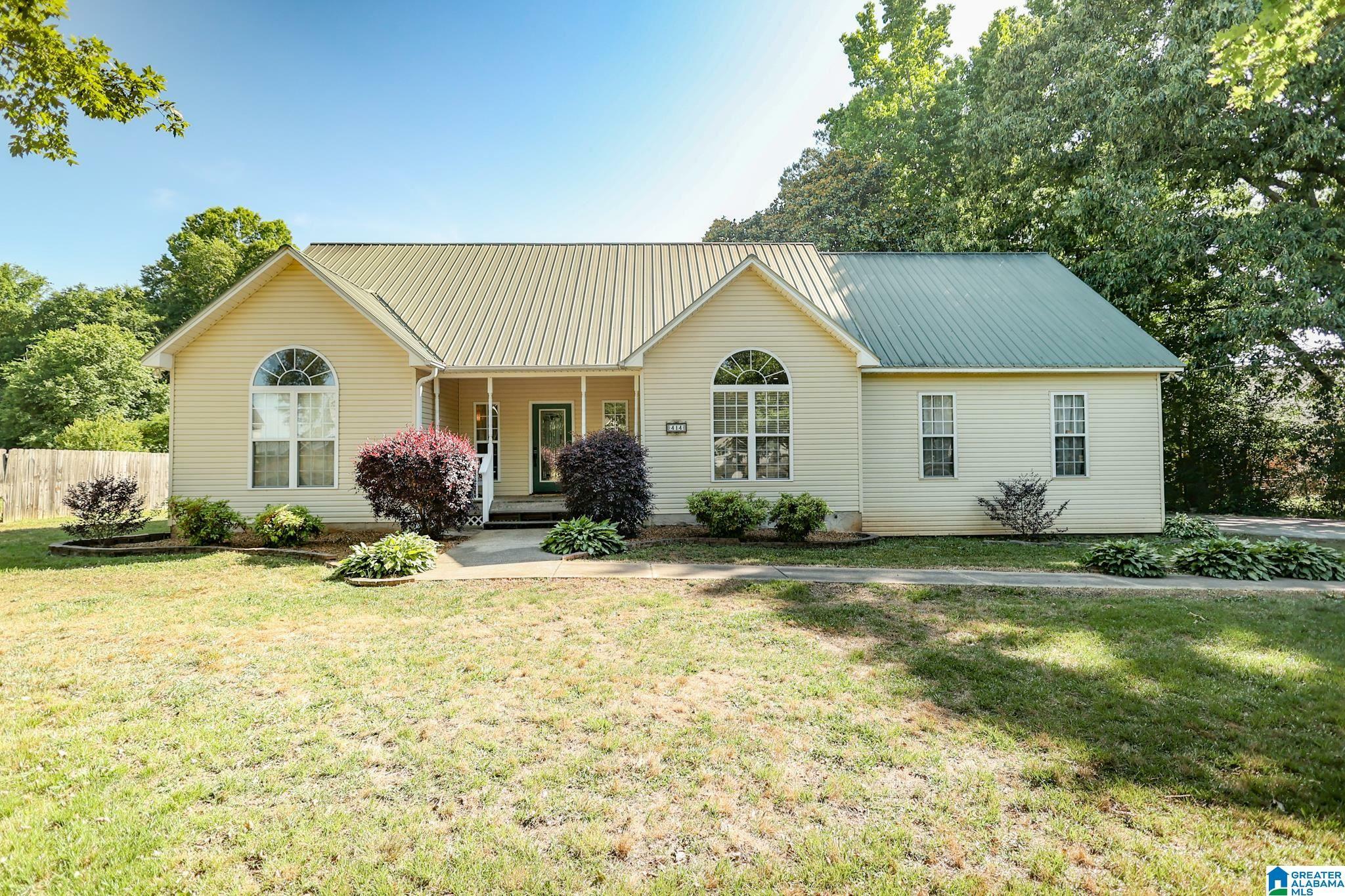 Property Photo:  414 Hardwick Lane  AL 35128 