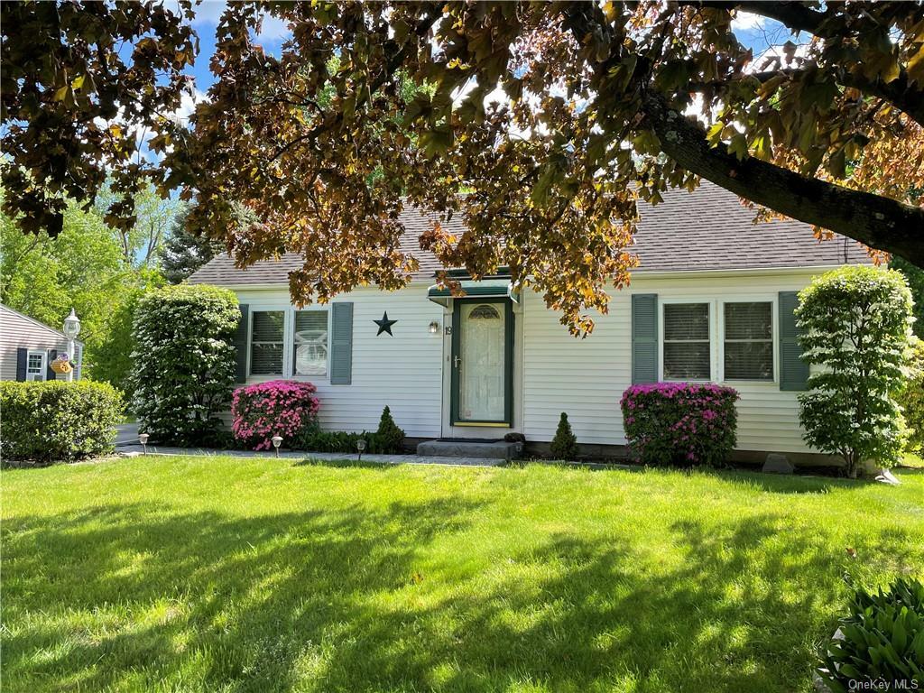Property Photo:  19 Hilltop Drive  NY 12553 