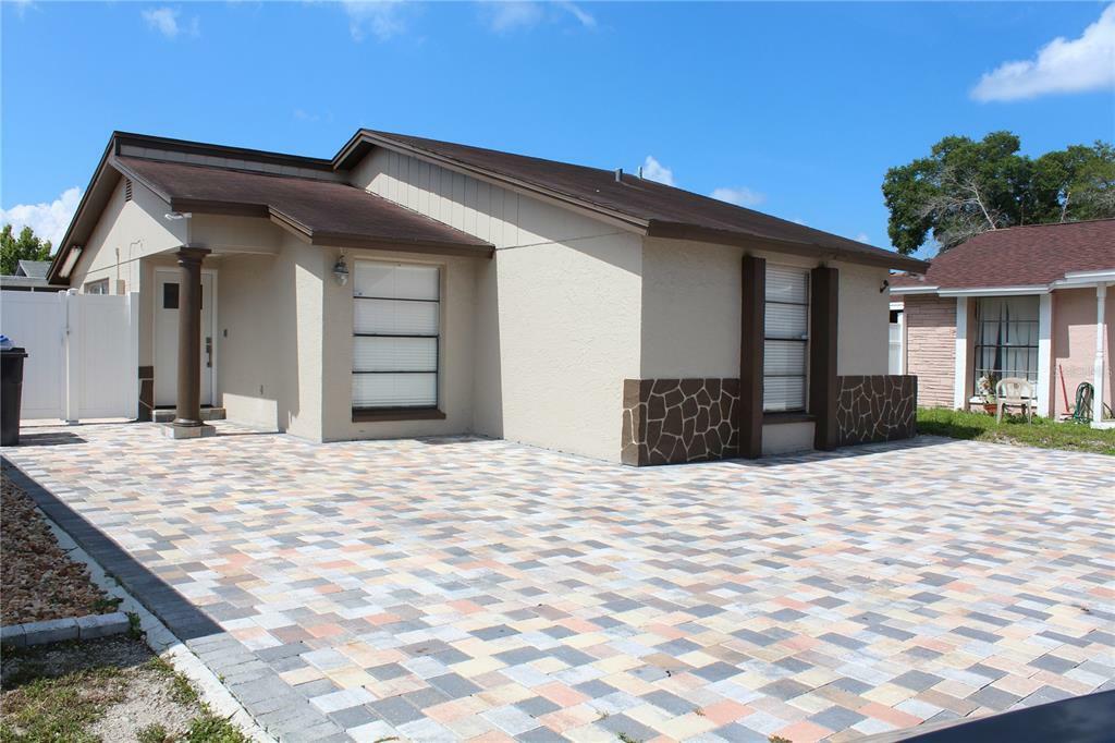 Property Photo:  9226 Balfern Court  FL 33615 