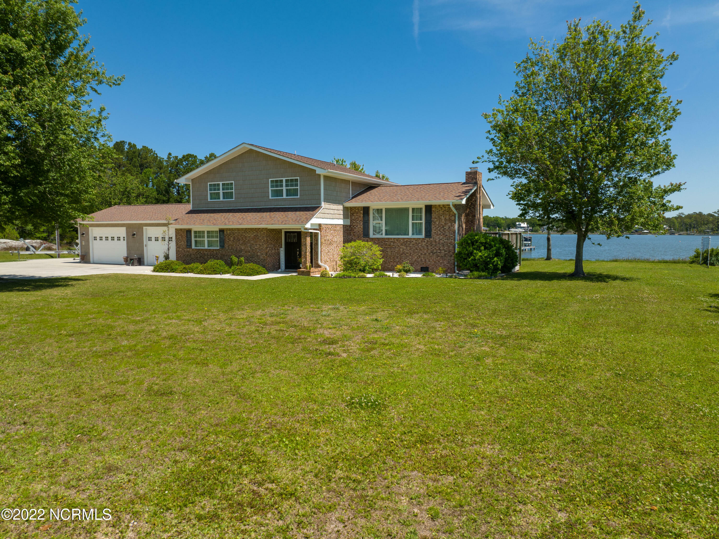 Property Photo:  365 Beacon Lane  NC 28460 