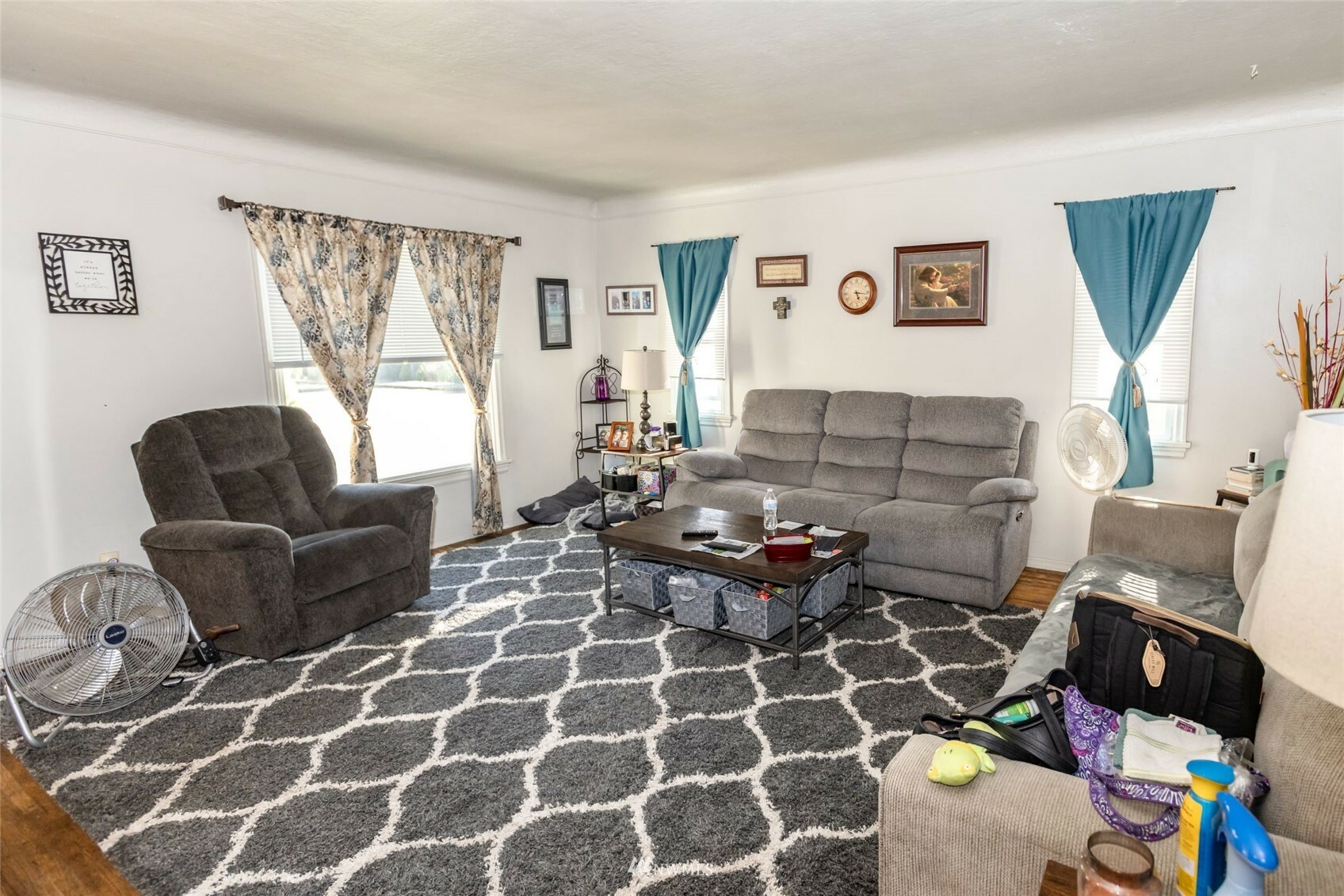 Property Photo: 821 Pleasant Street WA 99362
