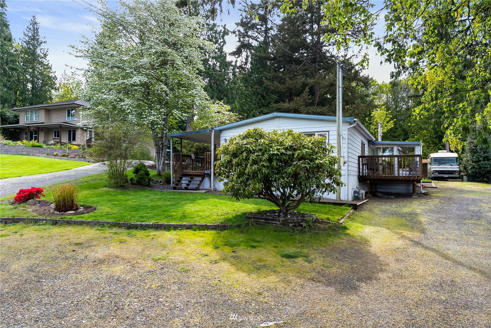 Property Photo:  1709 Euclid Avenue  WA 98229 