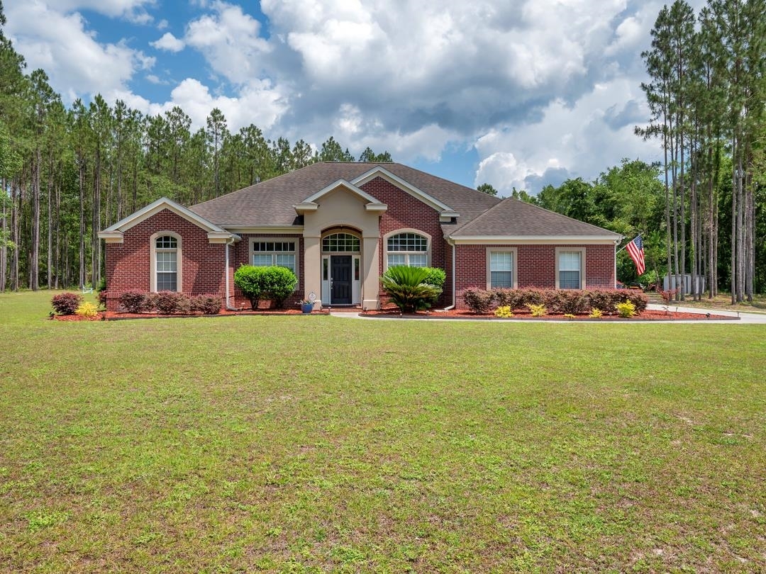 Property Photo:  2 Ponderosa Drive  FL 32327 