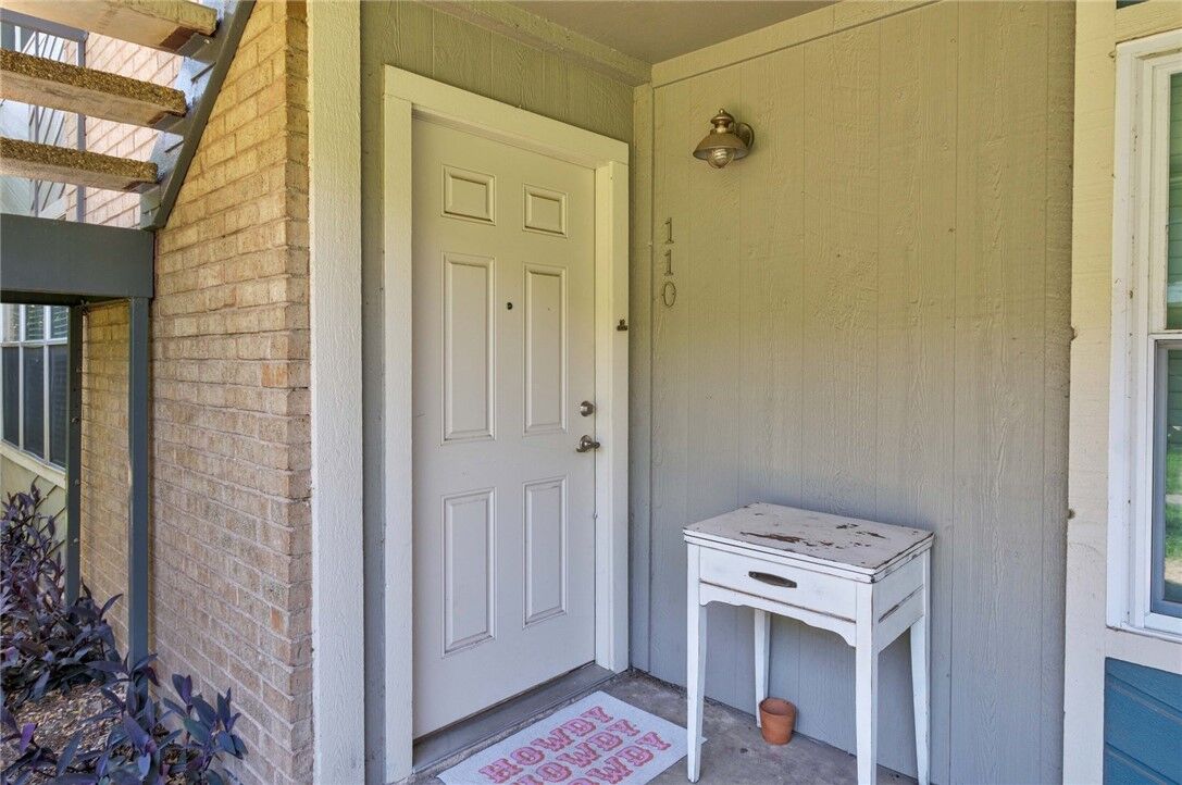 Property Photo: 2450 Ashdale Drive 110 TX 78757