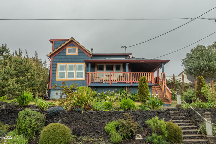 127 SW Hurbert Street  Newport OR 97365 photo