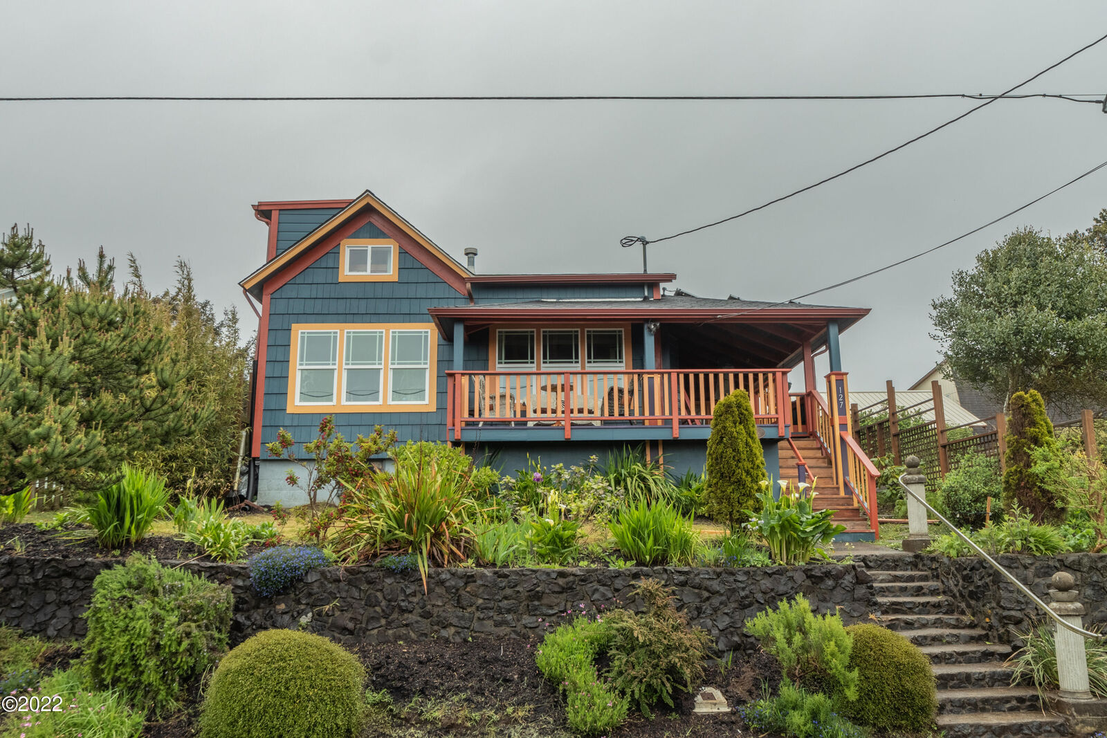 Property Photo: 127 SW Hurbert Street OR 97365