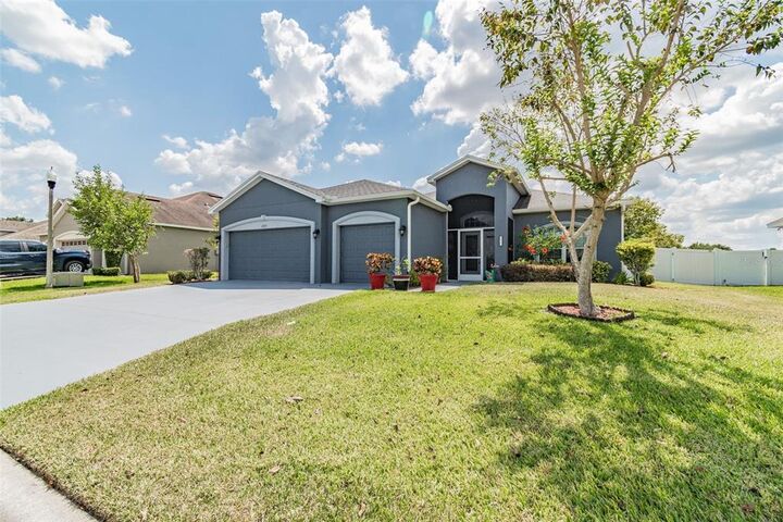 Property Photo: 6937 Bushnell Drive FL 33813