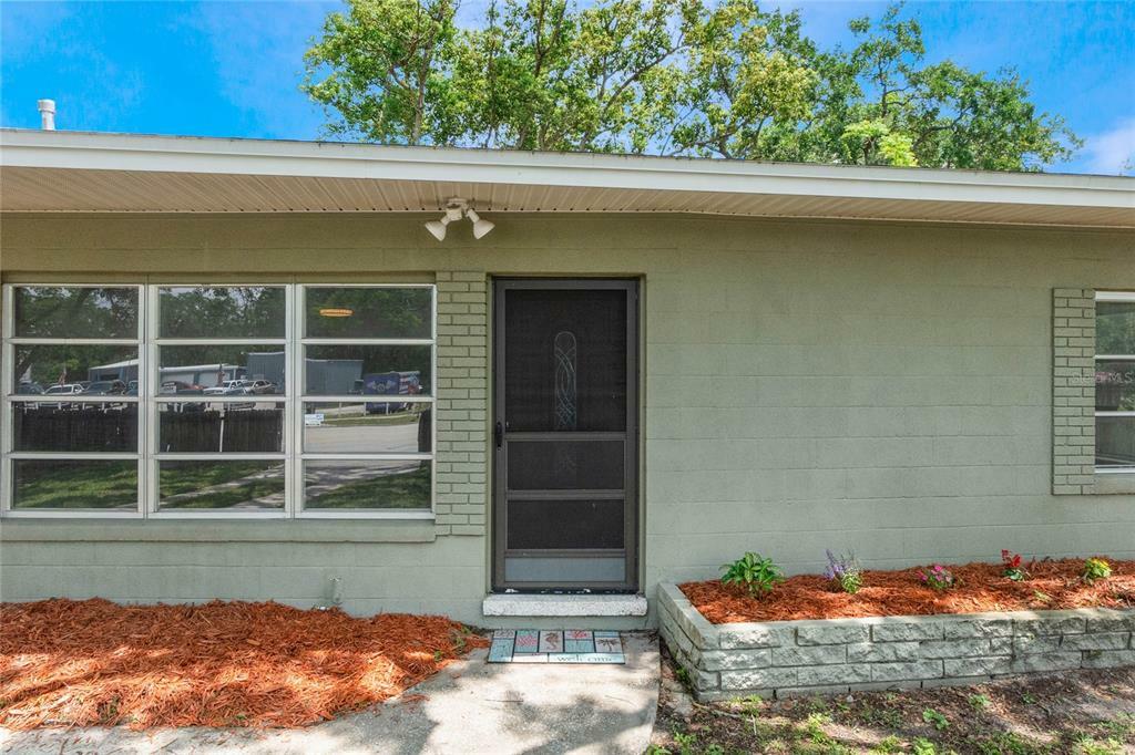 Property Photo:  2715 Sanford Avenue  FL 32773 