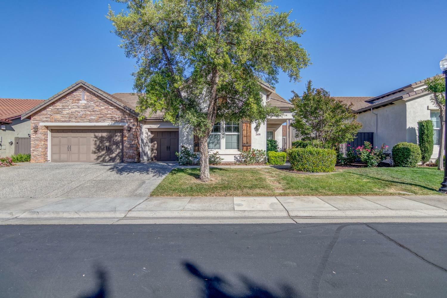 Property Photo:  2608 Ingleton Lane  CA 95835 