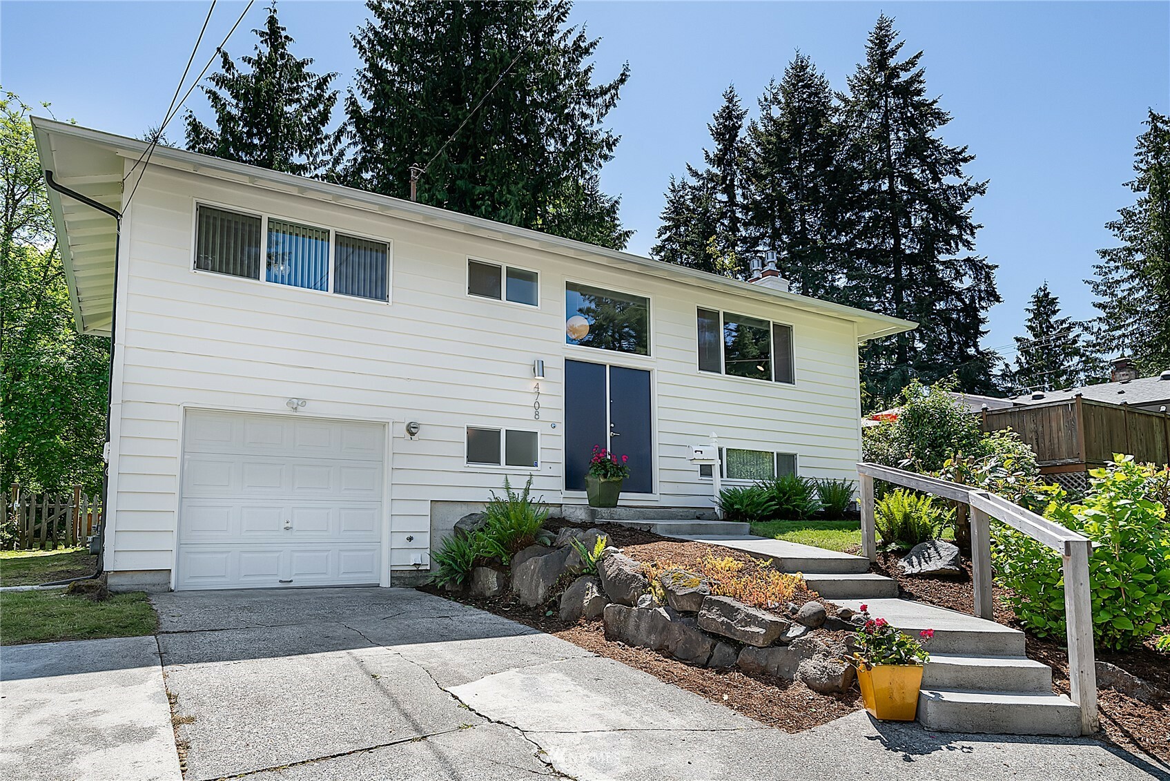 Property Photo:  4708 241st Street SW  WA 98043 