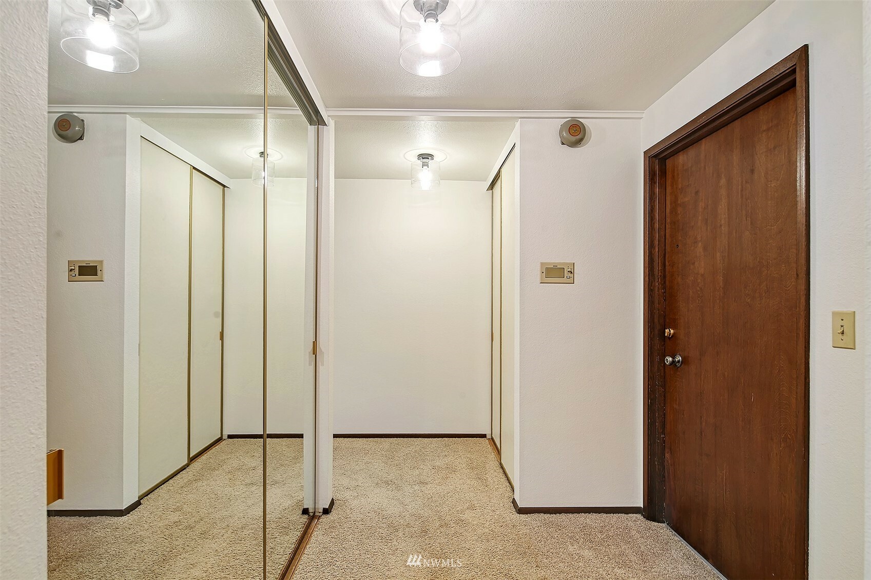 Property Photo:  3434 25th Avenue W 101  WA 98199 