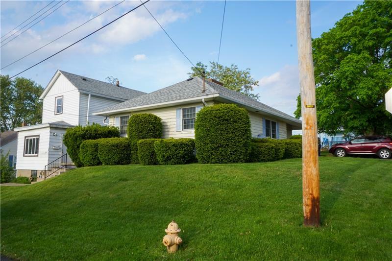 Property Photo:  1123 Elm Street  PA 15061 