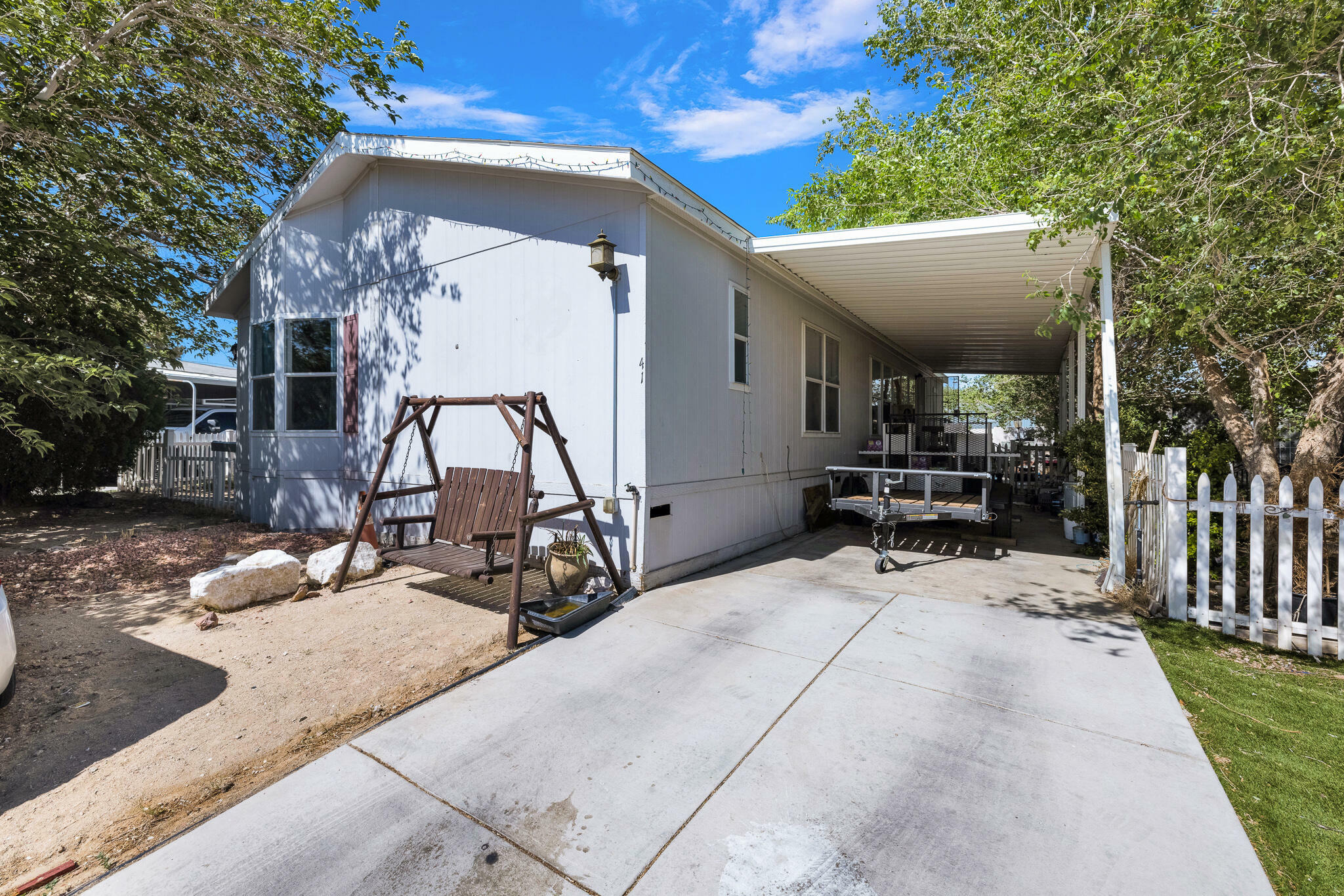 Property Photo:  3300 15th Street West 41  CA 93560 