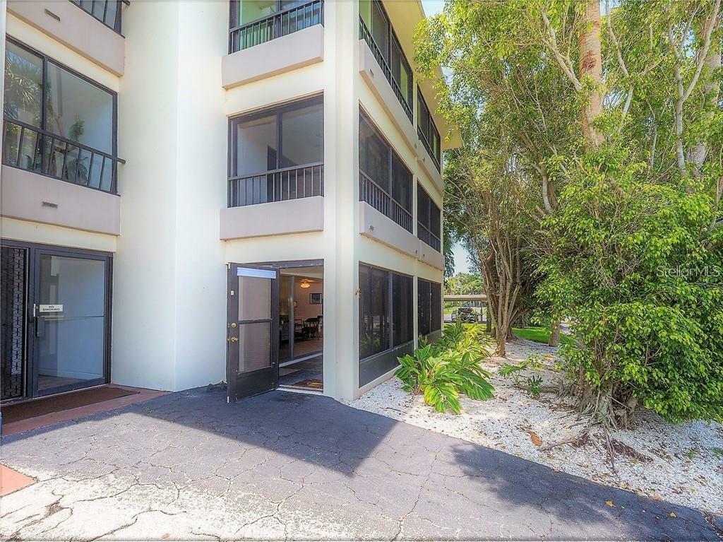 Property Photo:  101 Whispering Sands Drive 107tro  FL 34242 